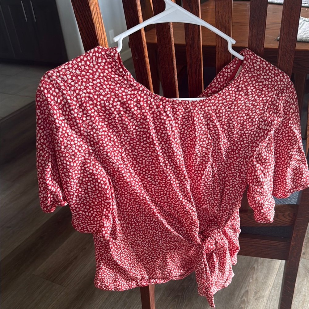 Red and White Flutter Sleeve Tie Front Blouse